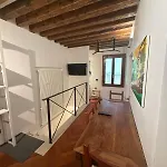 Venetian House - Guglie
