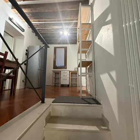 Venetian House - Guglie * 威尼斯